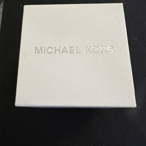 Michael Kors Watch - Picture 6 of 6